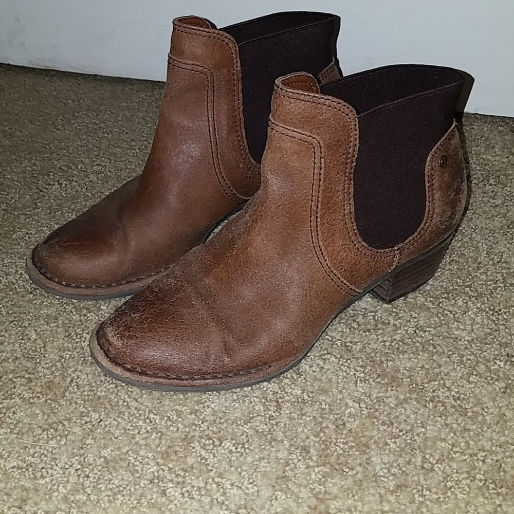 Boots womens size 6